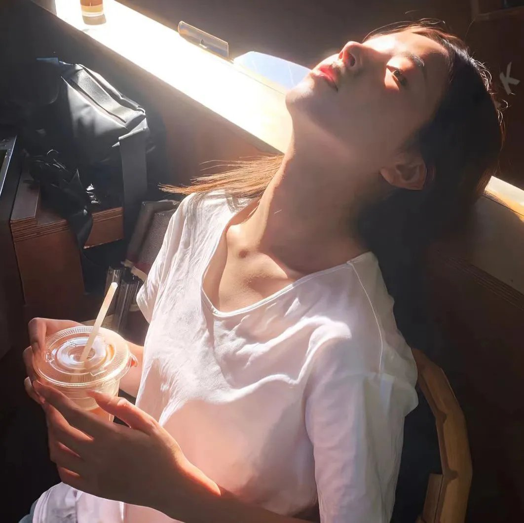 爱与慈悲 封面